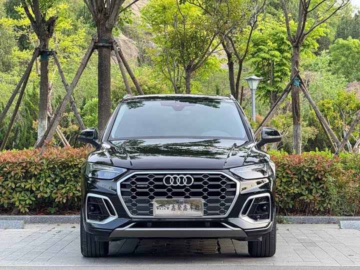 Audi Q5L, 2023 — фото 2 из 9