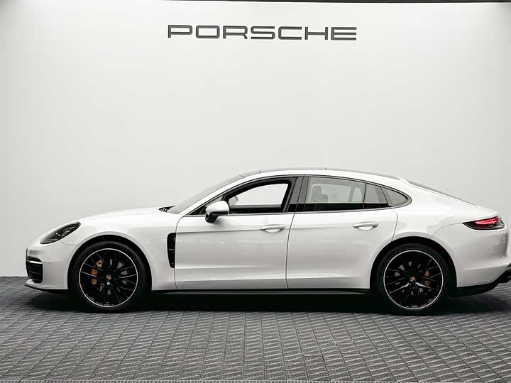 Porsche Panamera, 2023 — фото 2 из 9