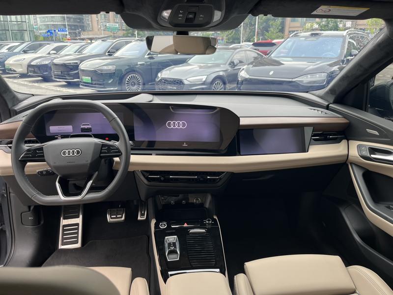 Audi Q6L e-tron, 2025 — фото 7 из 11