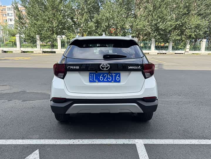 Toyota Yaris L Hatchback, 2021 — фото 3 из 9