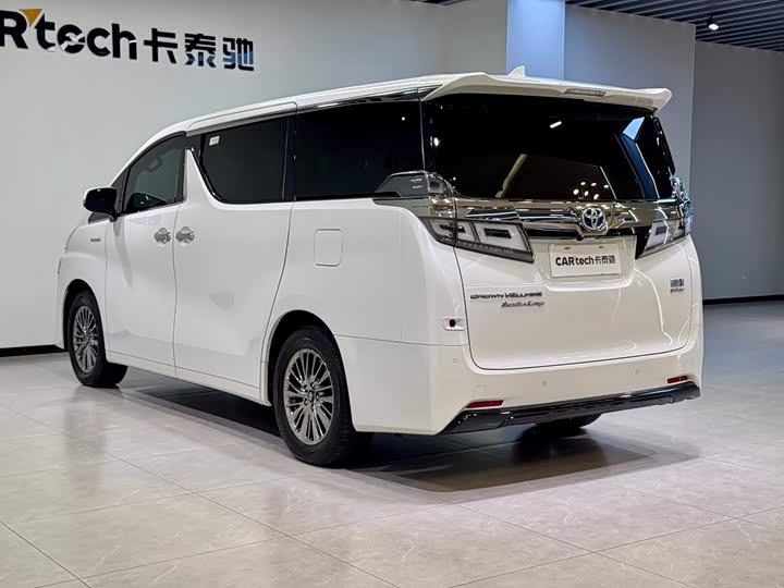 Toyota Vellfire, 2022 — фото 6 из 9