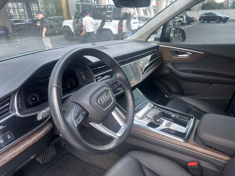 Audi Q7, 2025 — фото 6 из 11