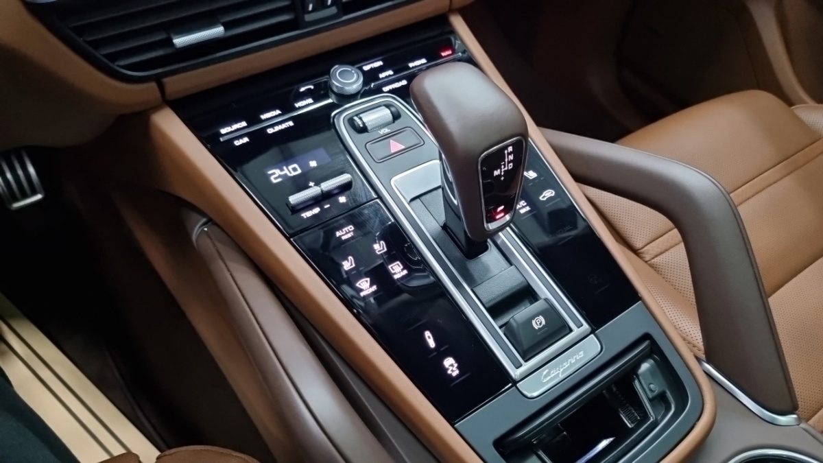 Porsche Cayenne, 2023 — фото 8 из 12
