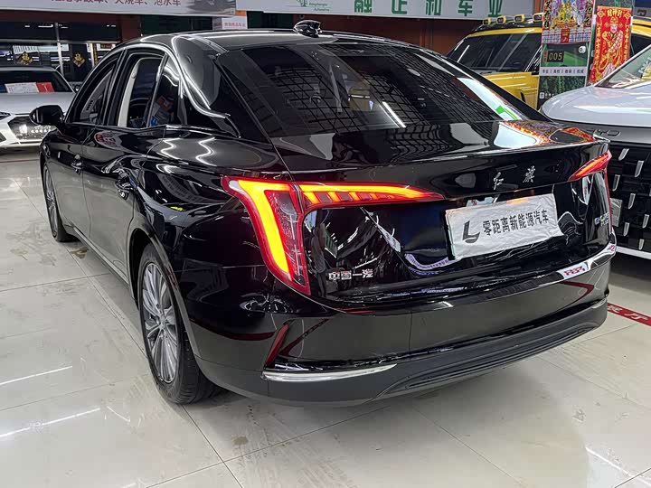 Hongqi E-QM5, 2023 — фото 4 из 9