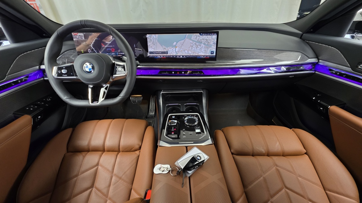 BMW 7 Series, 2025 — фото 6 из 12