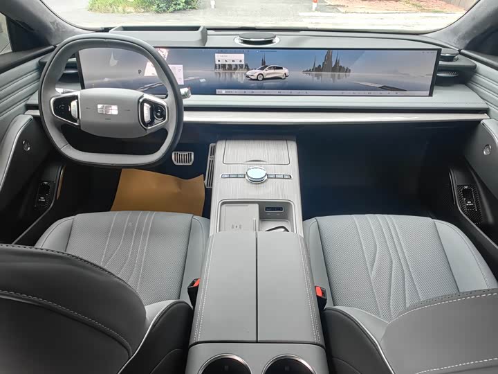 Geely Galaxy E8, 2023 — фото 3 из 9