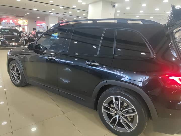 Mercedes-Benz GLB-Class AMG, 2022 — фото 4 из 9