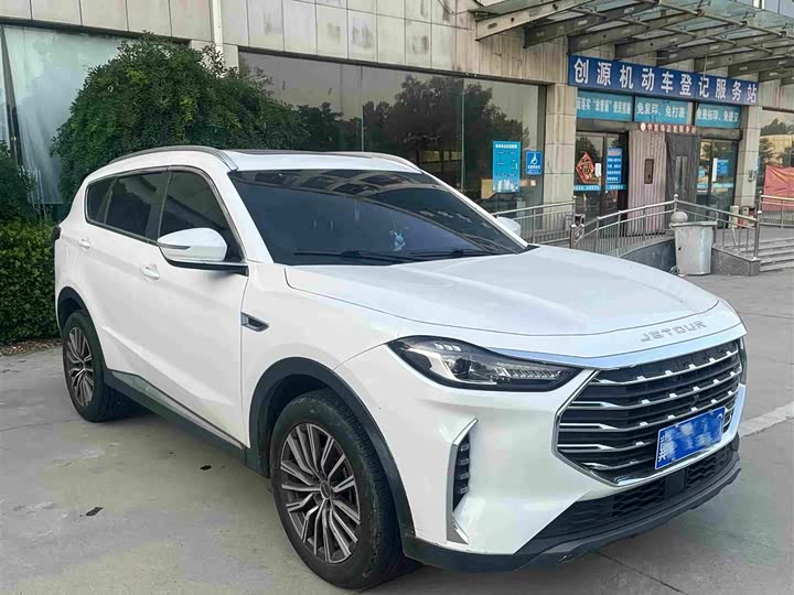 Jetour X70 Plus, 2023 — фото 3 из 9