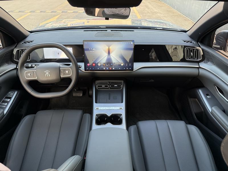 BYD Song Pro Hybrid, 2026 — фото 6 из 12