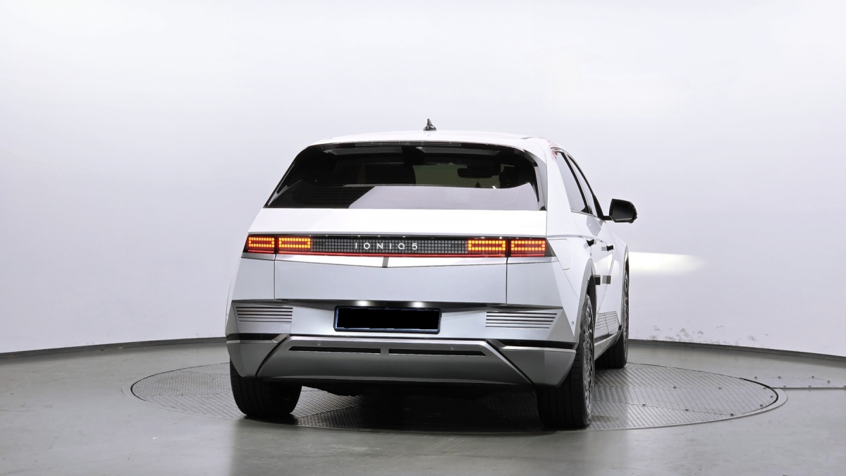 Hyundai Ioniq 5, 2022 — фото 4 из 12