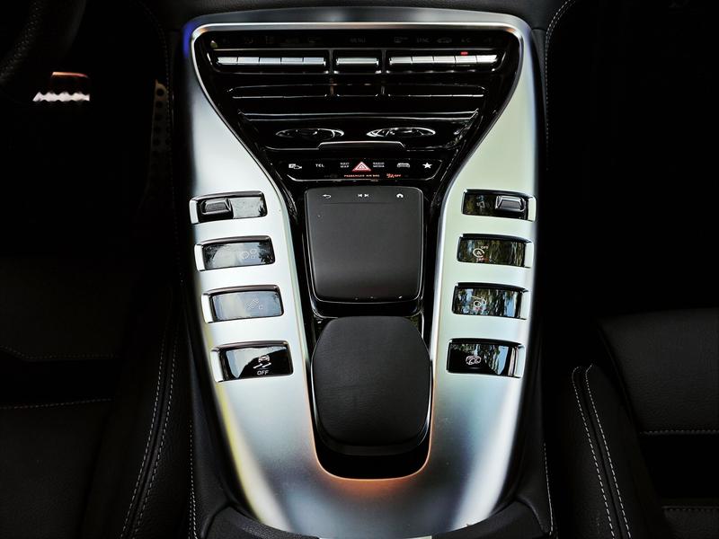 Mercedes-Benz AMG GT, 2023 — фото 10 из 12