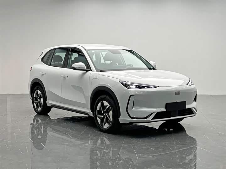 Geely Galaxy E5, 2026 — фото 8 из 9