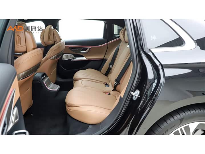 Mercedes-Benz E-Class Hybrid, 2025 — фото 7 из 9