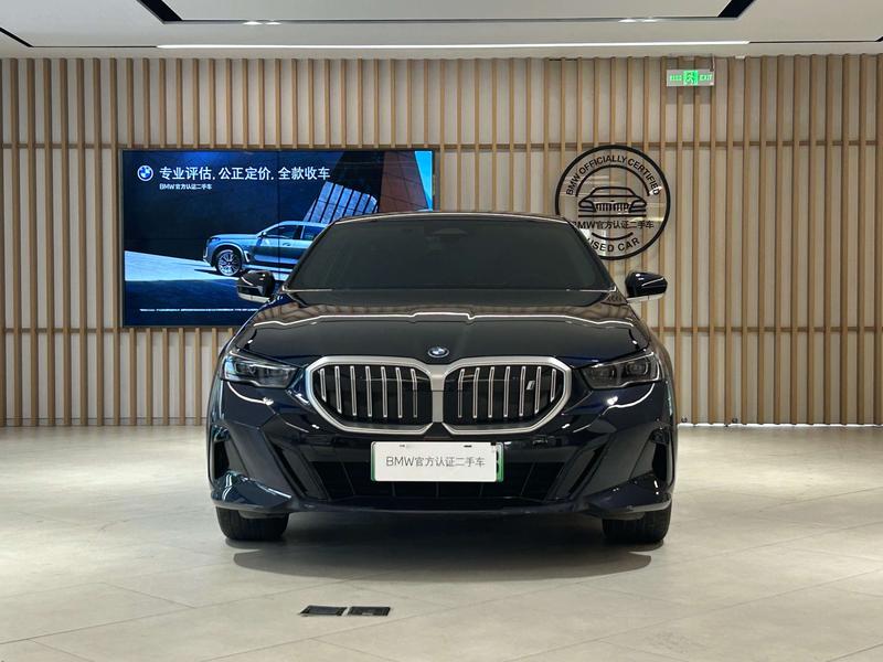BMW i5, 2025 — фото 2 из 10