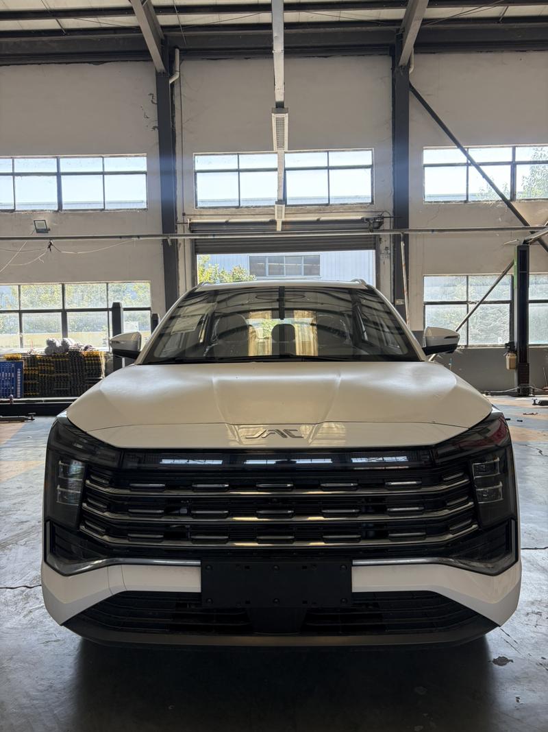 JAC X8 Plus, 2026 — фото 2 из 9