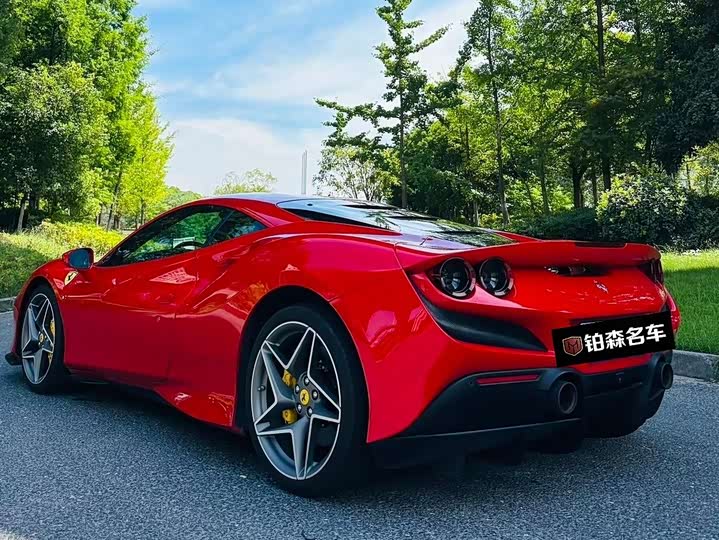Ferrari F8, 2022 — фото 3 из 7