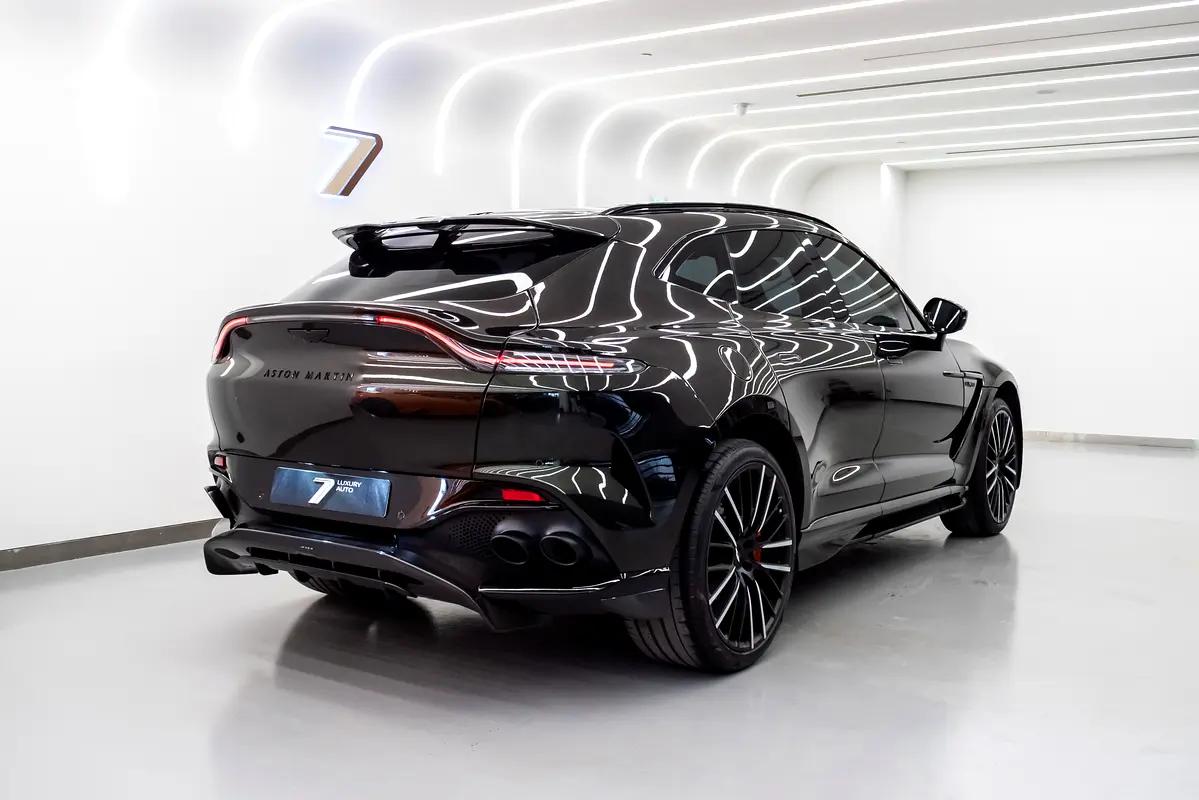 Aston Martin DBX, 2023 — фото 6 из 10