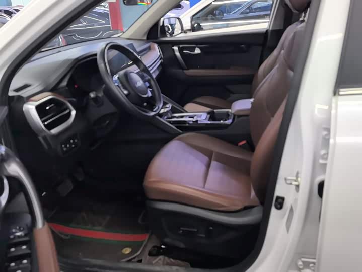 Kia Sportage GT-line, 2023 — фото 9 из 9