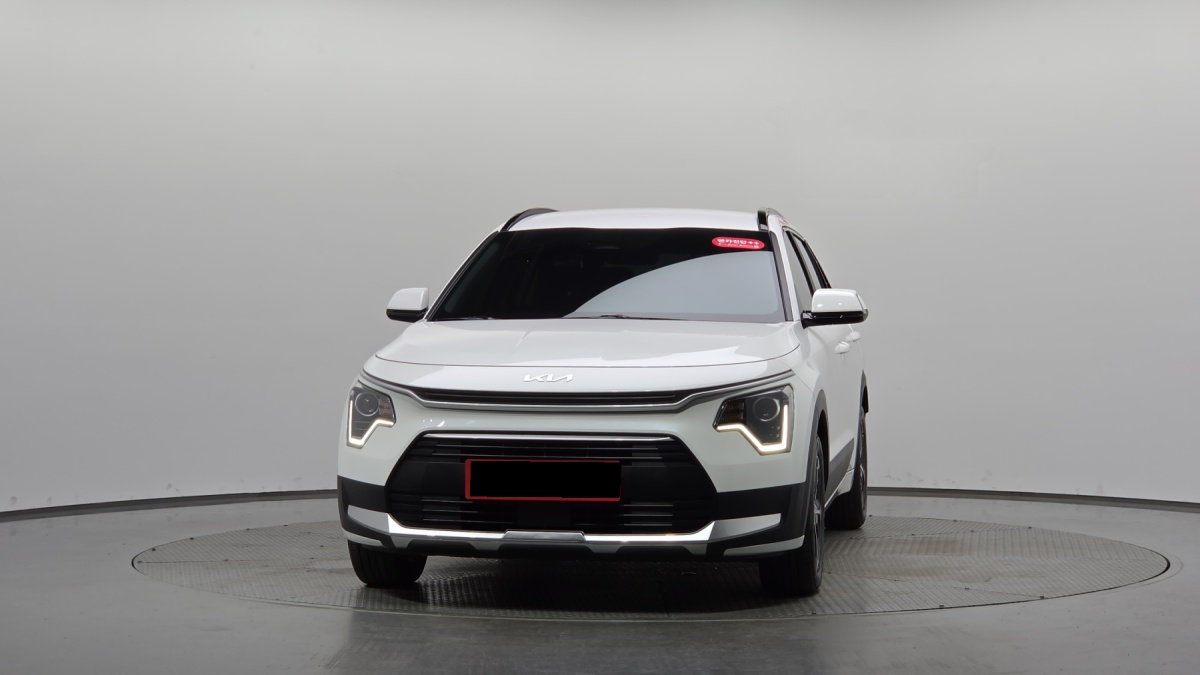 Kia Niro, 2023 — фото 3 из 12