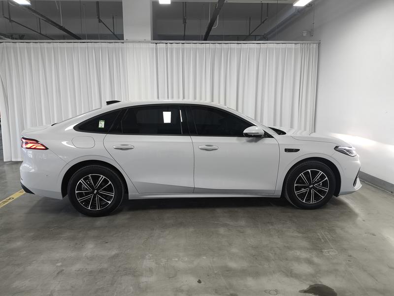 Geely Galaxy A7, 2025 — фото 8 из 12