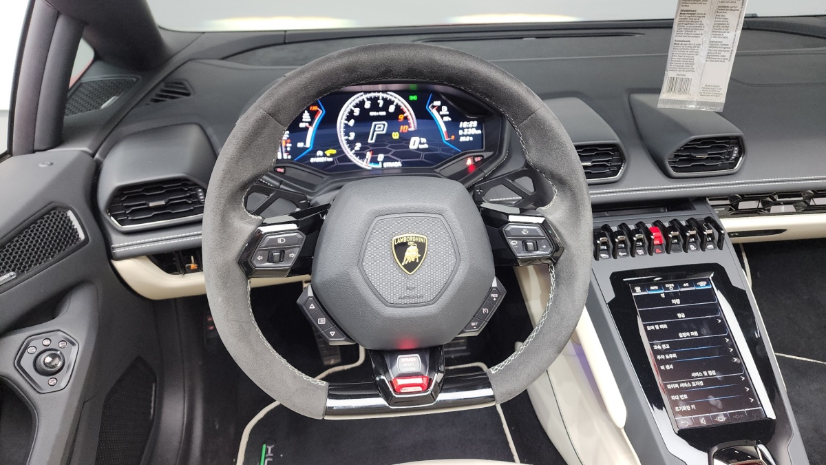 Lamborghini Huracan, 2023 — фото 12 из 12