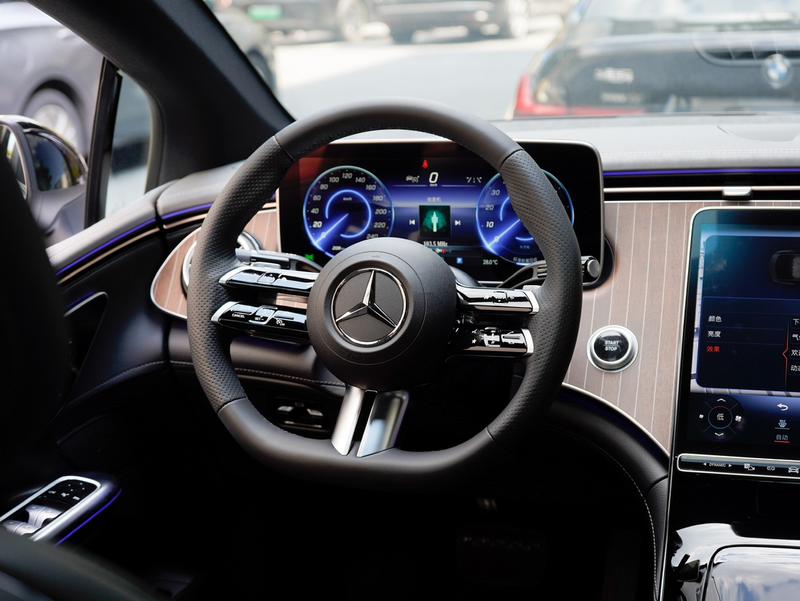 Mercedes-Benz EQE, 2024 — фото 9 из 12