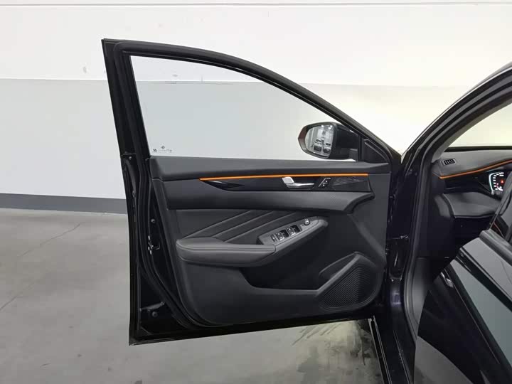 Dongfeng Aeolus Yixuan Max, 2023 — фото 8 из 9
