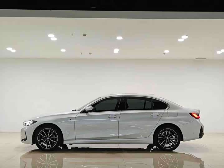 BMW 3 Series, 2024 — фото 3 из 9