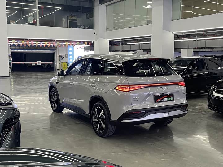 BYD Sea Lion 05 DM-i Hybrid, 2024 — фото 3 из 9