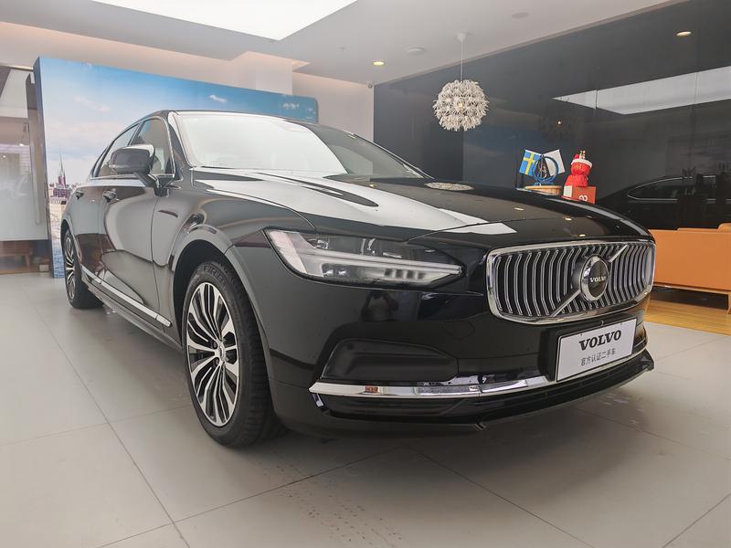 Volvo S90, 2025 — фото 3 из 12