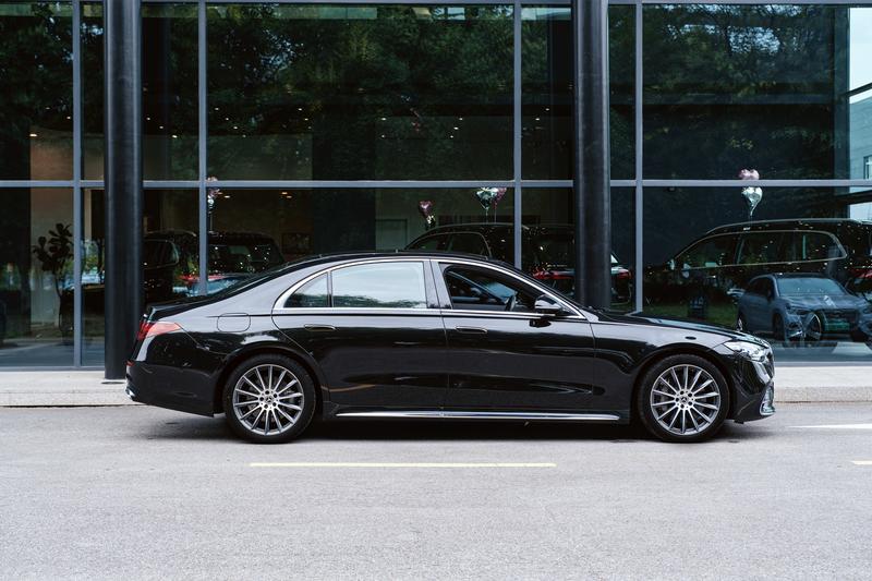Mercedes-Benz S-Class, 2024 — фото 4 из 8
