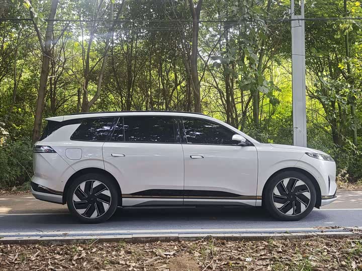 Dongfeng Yipai eπ 008, 2024 — фото 4 из 9