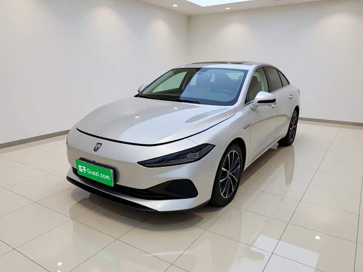 Roewe D7, 2025 — купить в Москве под ключ