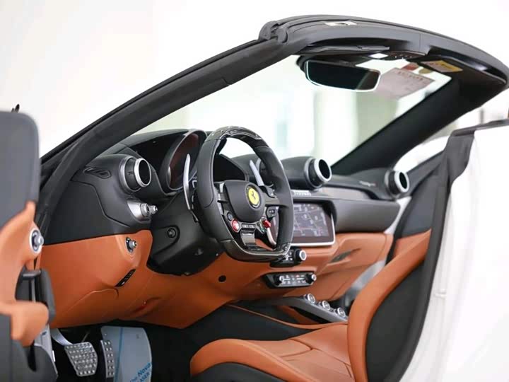 Ferrari Portofino, 2021 — фото 6 из 9