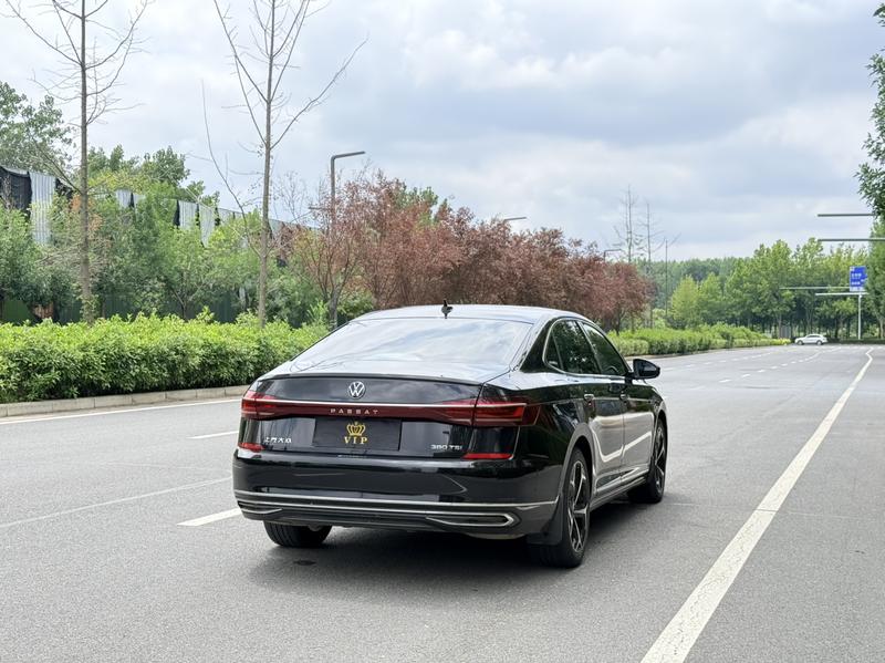 Volkswagen Passat, 2023 — фото 6 из 12