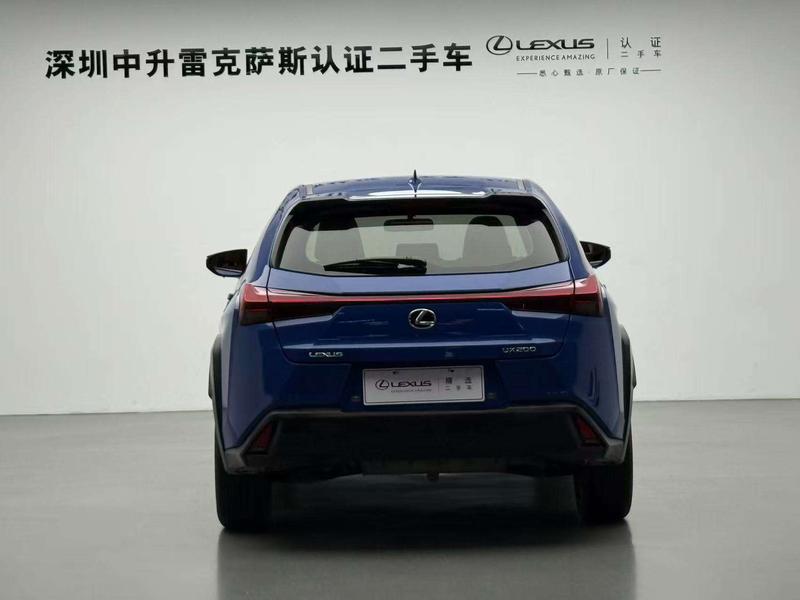 Lexus UX, 2022 — фото 3 из 11