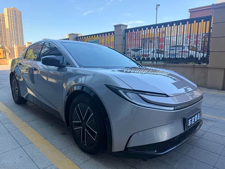 Toyota bZ5, 2025 — фото 3 из 9