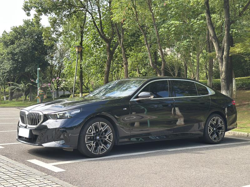 BMW 5 Series, 2025 — купить в Саранске под ключ