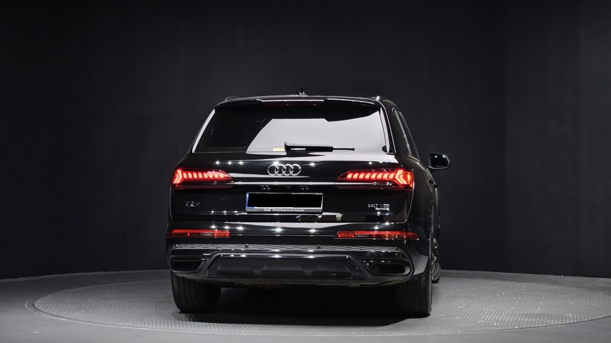 Audi Q7, 2023 — фото 4 из 12
