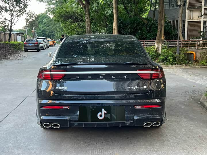 Geely Preface, 2024 — фото 7 из 9