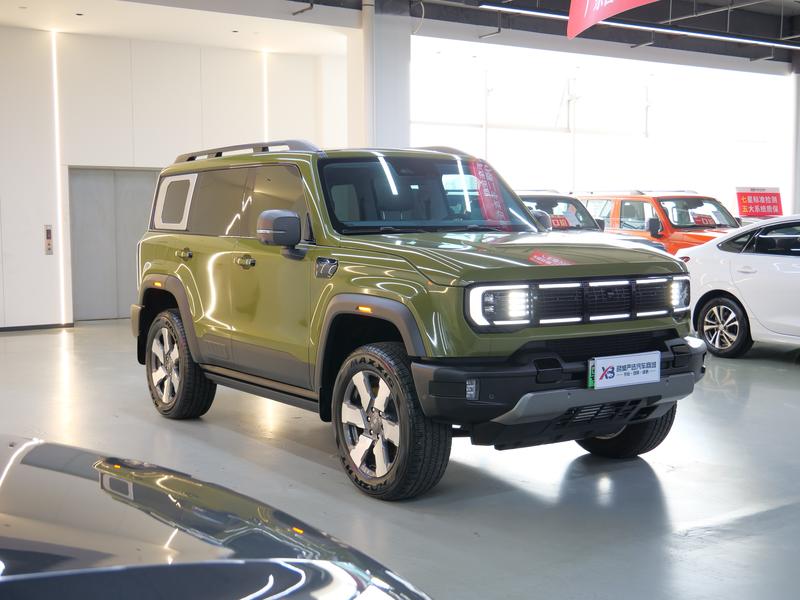 BAIC Beijing BJ40 Hybrid, 2025 — фото 3 из 12