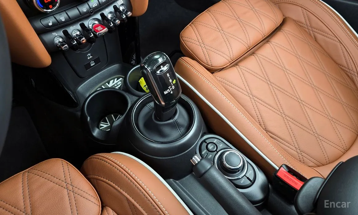 Mini Cooper Convertible, 2024 — фото 9 из 12