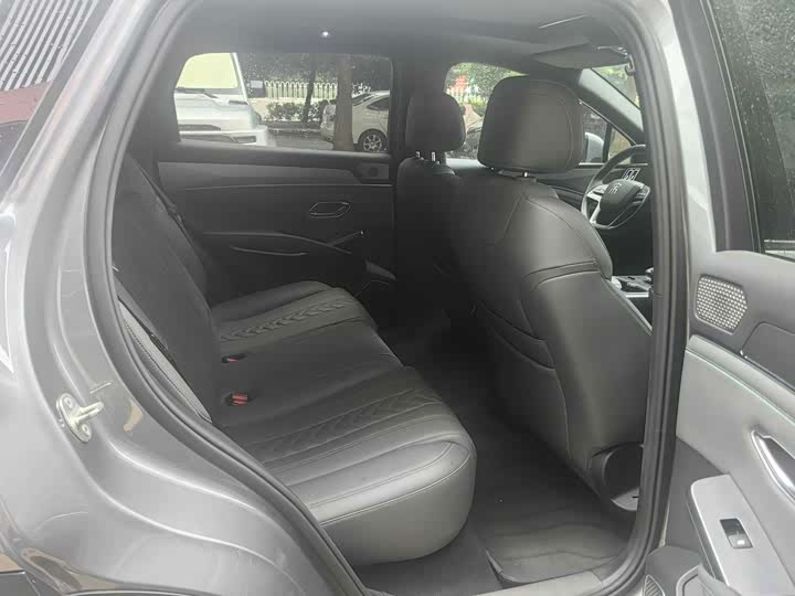 BYD Song L DM-i Hybrid, 2024 — фото 6 из 9