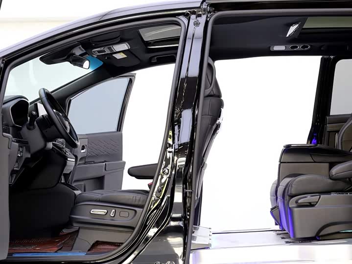Honda Elysion, 2025 — фото 6 из 9