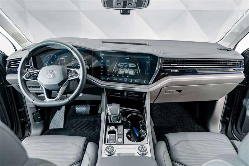 Volkswagen Touareg, 2023 — фото 8 из 12