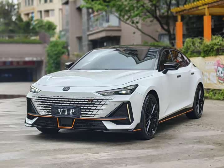 Changan UNI-V, 2023 — купить в Воронеже под ключ