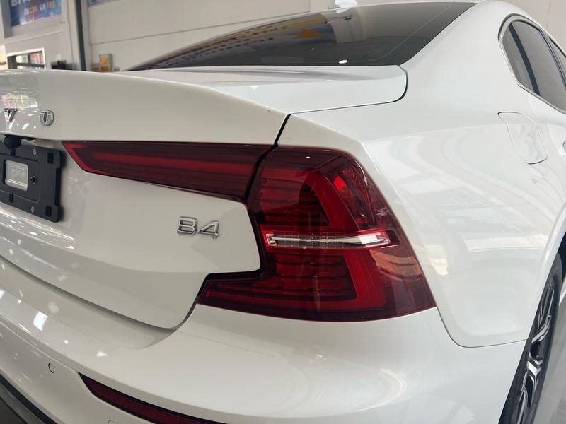 Volvo S60, 2023 — фото 5 из 12