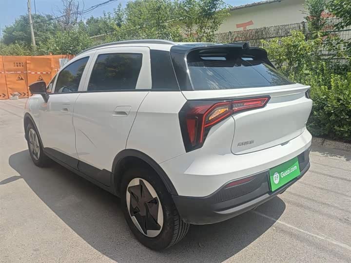 Geely Geometry E Firefly, 2023 — фото 5 из 9