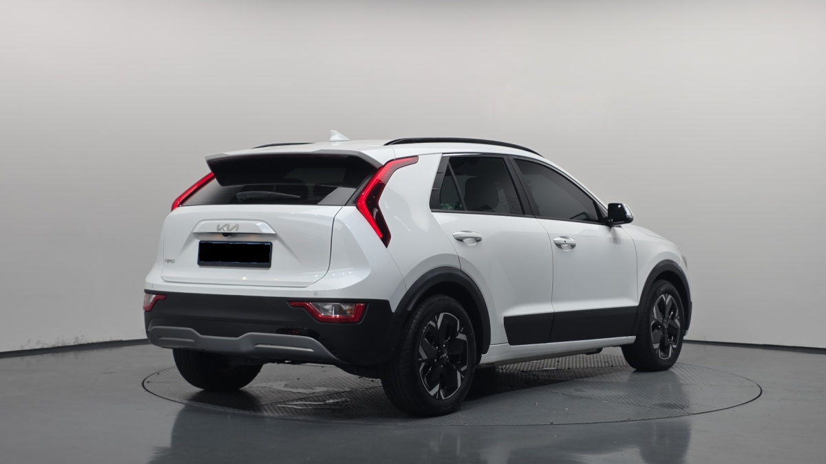 Kia Niro, 2022 — фото 2 из 12