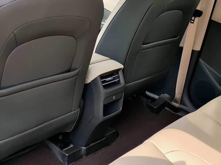 Dongfeng Yipai Nano 06, 2025 — фото 9 из 9